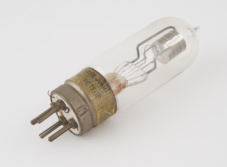 Junot triode detector valve, cap marked Triode Junot detecteur