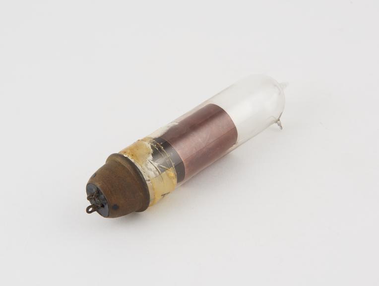 Fleming diode, cylindrical pattern, brass cap, filament broken