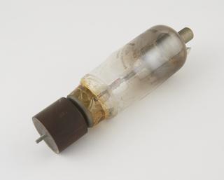 McVitie Weston valve collection, STC valve, type 4017B