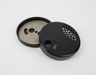 A resonator and miniature turntable from a "Mikiphone" pocket phonograph