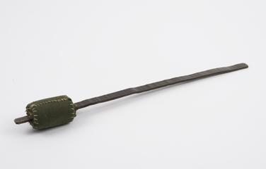 Component associated with Ellis's tuning fork tonometer