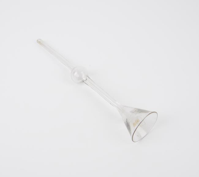 Funnel, glass with bulb in stem