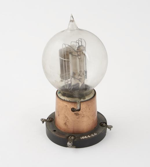 Western electric valve, type VT2 with valve holder