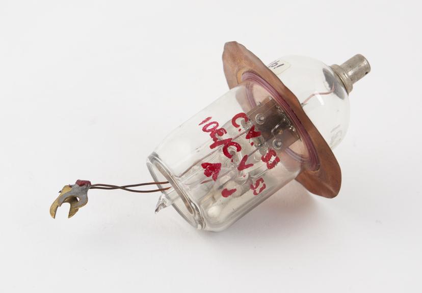 Vacuum tube type CV53 (triode)