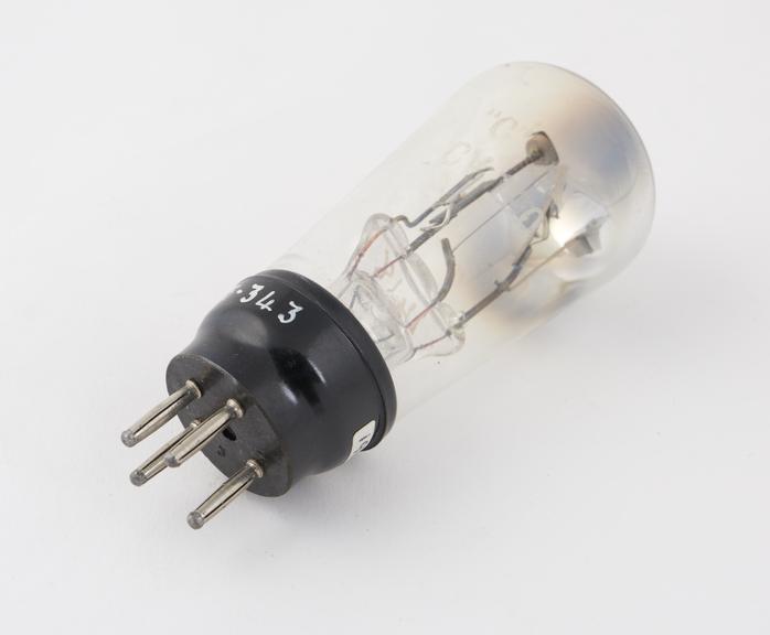 Vacuum tube type 190 (thermal delay switch)