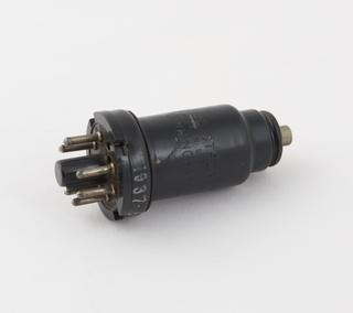 R.C.A. all metal radio valve type 6K7