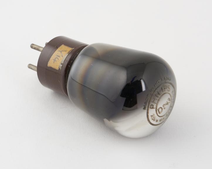 Philips Miniwatt valve, type D243