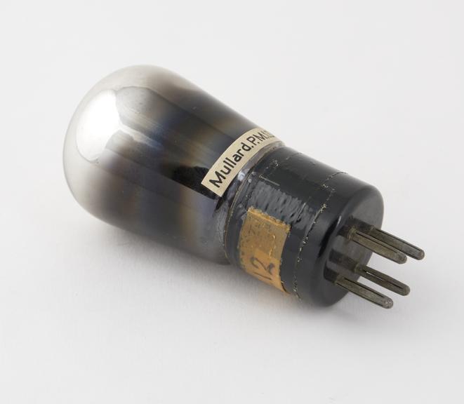 Mullard valve, type PM1DG, (RMW/G12 - McVitie Weston number)