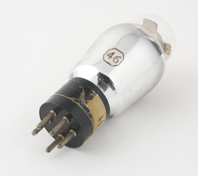 RCA valve, type 46, pinch marked 17