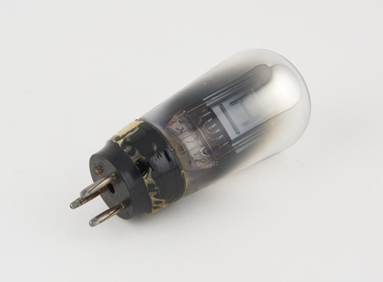 Hivac valve, type PX 230, grid pin missing