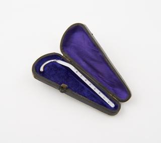 Clincial centigrade thermometer with case | Science Museum Group Collection