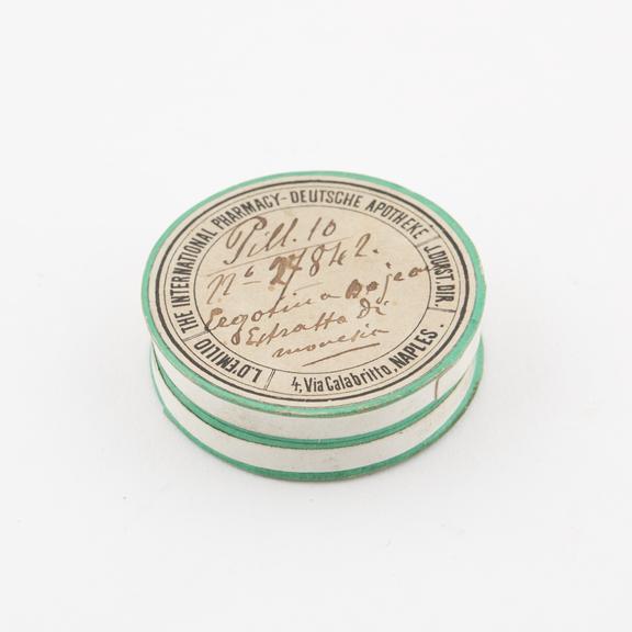 Pill box for ergot(?) pills, supplied by L