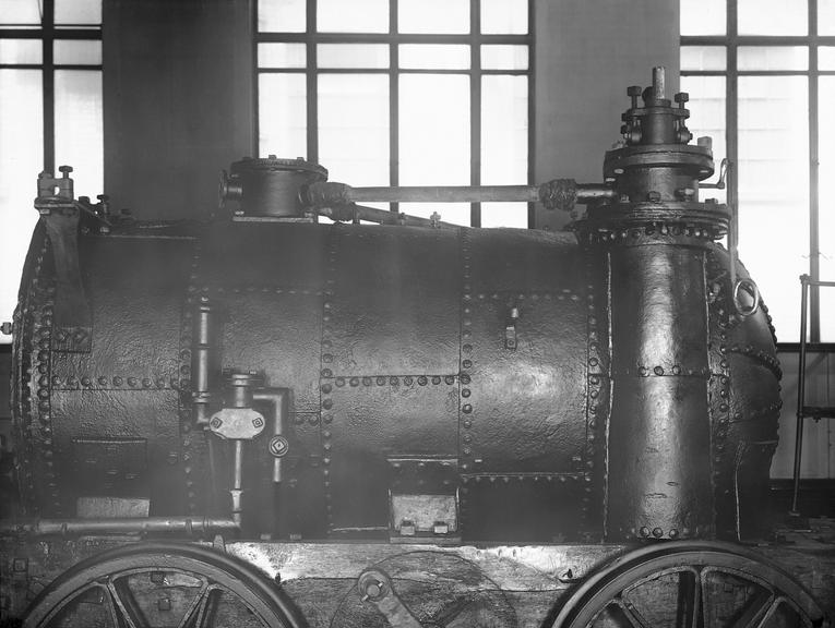 'Puffing Billy' Locomotive with Tender and Rails