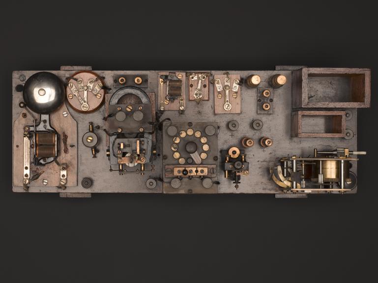 Experimental Lodge-Muirhead wireless telegraph receiver
