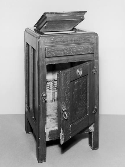 Insulated Ice Box | Science Museum Group Collection