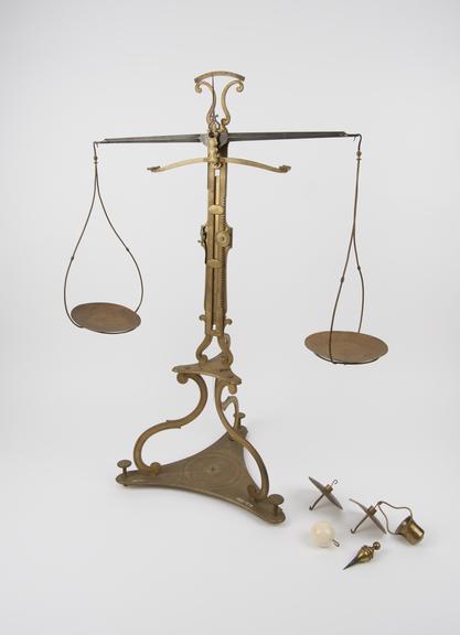 Ornate brass scales with iron beam and brass upright, French