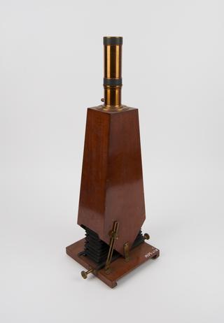 Spectrograph extension accessory with eyepiece