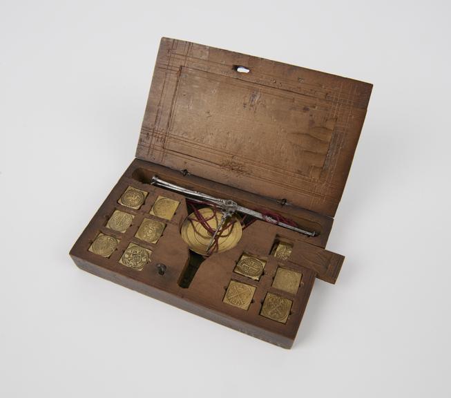 Set of scales and weights, 1611, in box (European