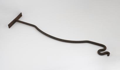 Support arm and bracket for ladle