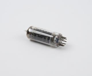 Faulty valve, removed from the Elliott / NRDC 401 Computer MkI