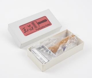 'Gyokusho'; roller needle for non-invasive acupuncture