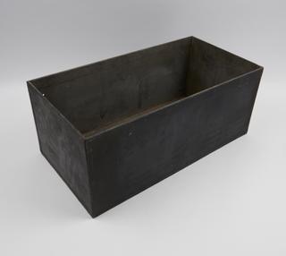 Storage box for radar apparatus used by R.Watson Watt in 1935