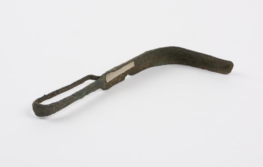 Bronze strigil