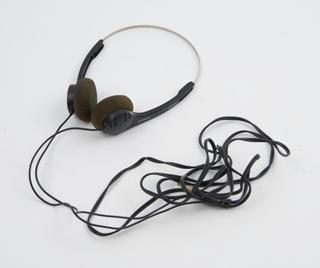 Headphones from Sound Advantage Crystal Amplifier