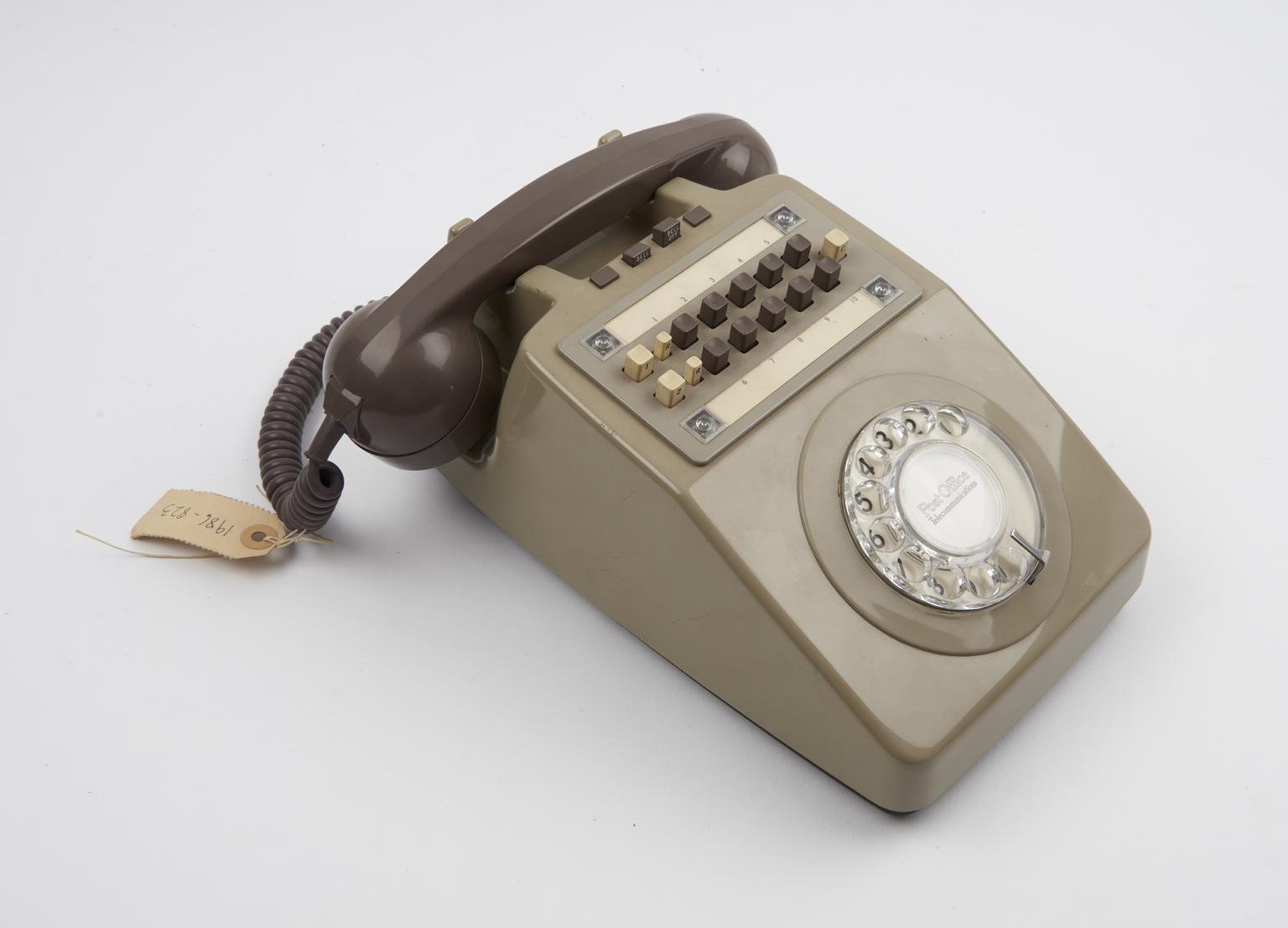Early Intercom System Telephone Intercom 4/1F, c. 1970 | Science Museum Group Collection