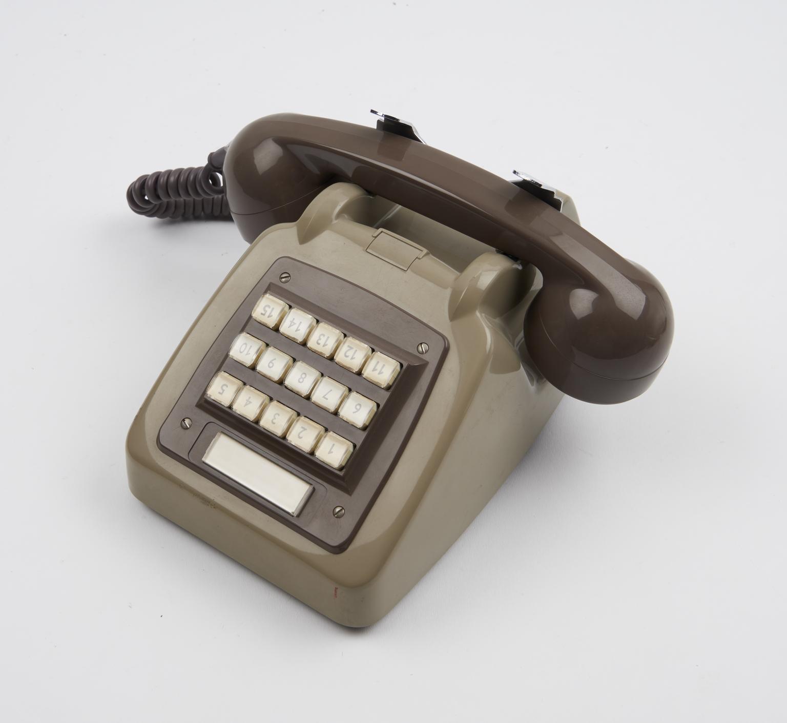 Telephone, house, no. 505 (ref. TMM 71/1) | Science Museum Group Collection