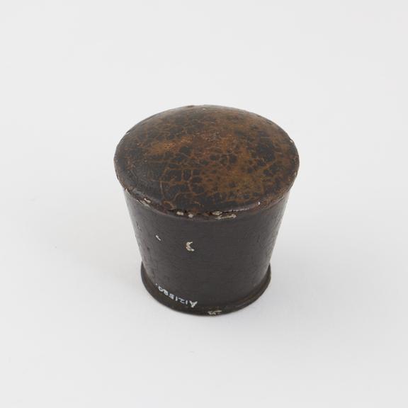 Metal cupping vessel, japanned