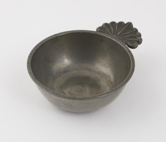 Pewter bleeding bowl, 18th or 19th century