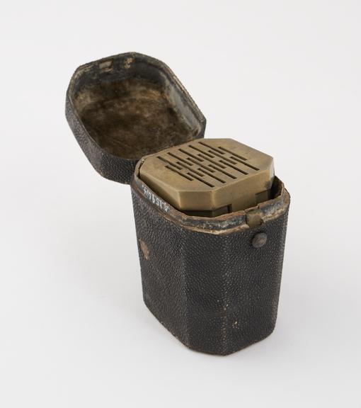 Brass scarificator with 16 lancets