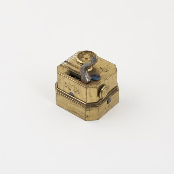 Scarificator with four lancets, made by Millikin and Lawley