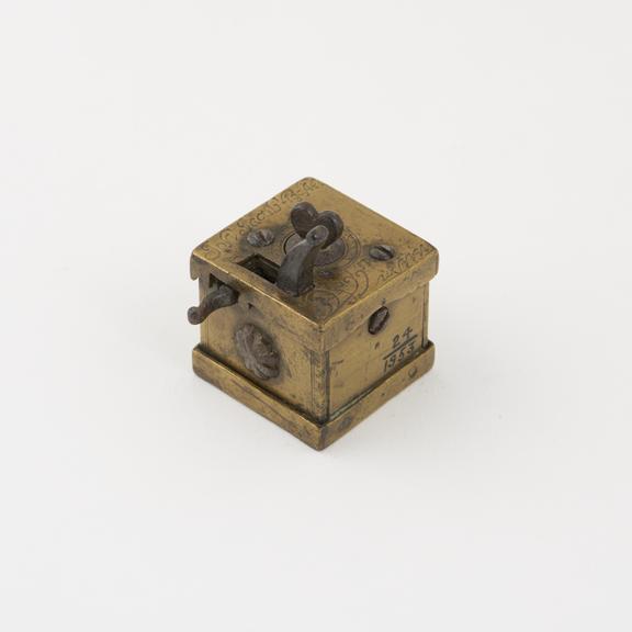 Scarificator with sixteen lancets, made by John Jacob Fischer