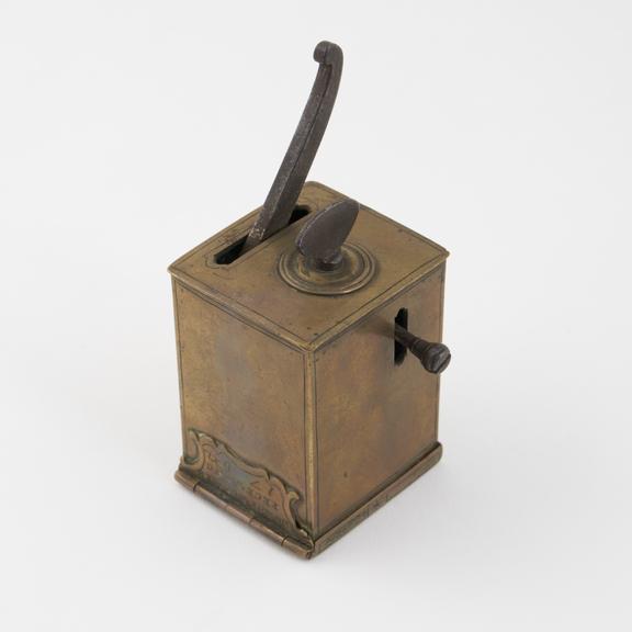 Scarificator with thirteen lancets, brass and steel, English