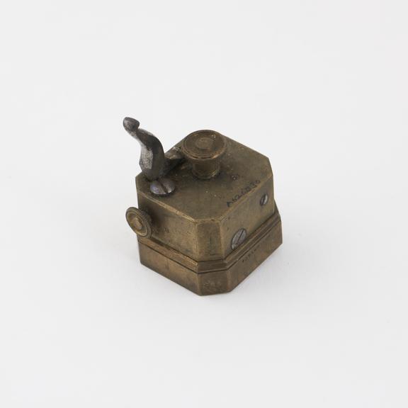 Scarificator with four lancets, made by Savigny and Co