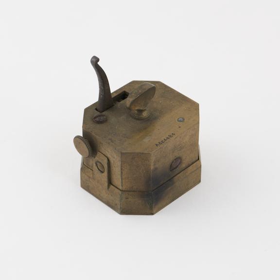 Scarificator with sixteen lancets, brass and steel, English