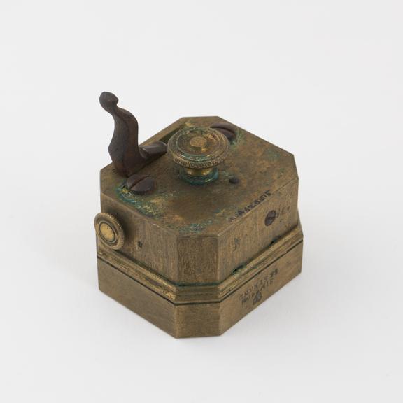 Scarificator with twelve lancets, made by Simpson, 55 Strand