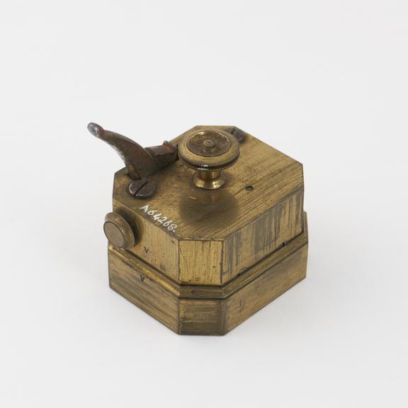 Scarificator with ten lancets