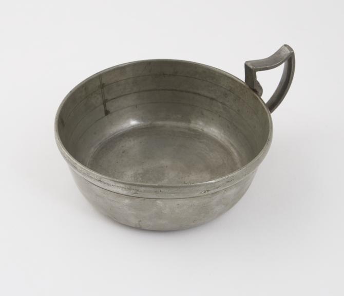 Pewter bleeding bowl, graduated, 18th or 19th century