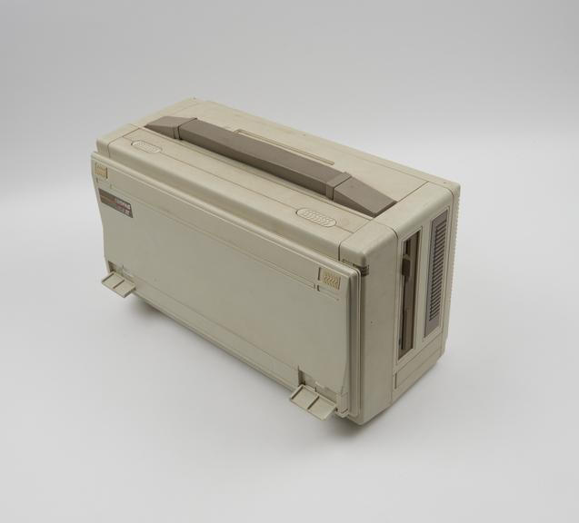 Compaq portable computer mark III c.1987