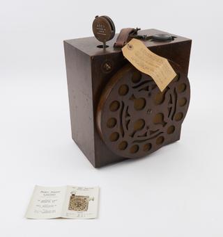 Adey 4-valve portable radio with advertising literature