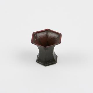 Green vase for model of Chinese pharmacy