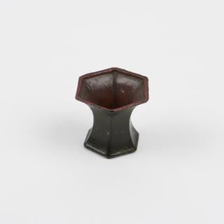 Green vase for model of Chinese pharmacy