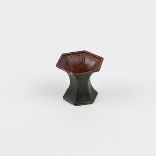 Green vase for model of Chinese pharmacy