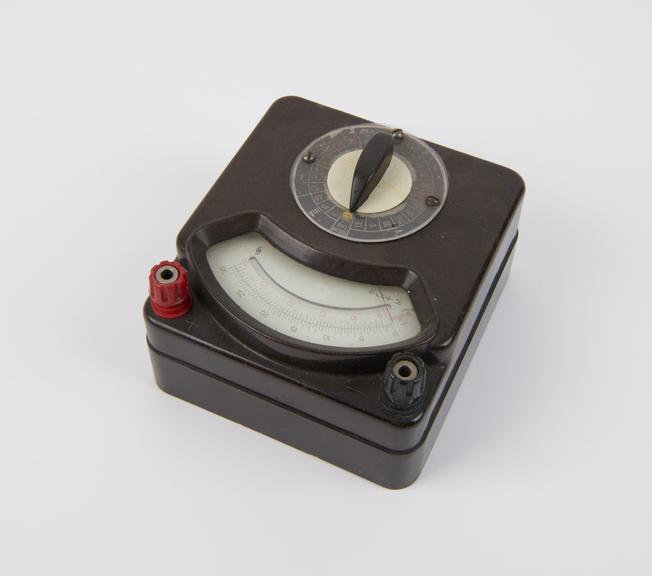 Multi-range meter made by Siemens and Halske | Science Museum Group ...