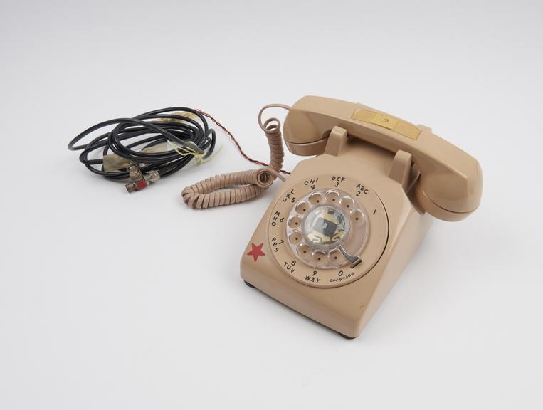 Telephone handset model 500 DM W, made by Western Electric Co