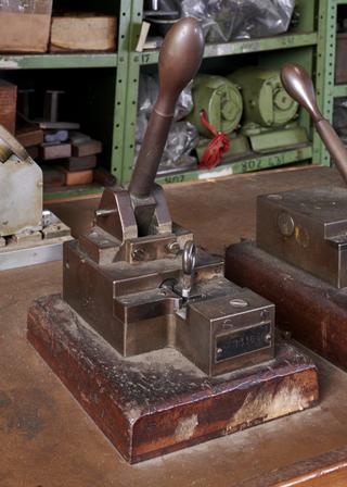 Monotype 0.2-Inch Hand Stamp Fixture | Science Museum Group Collection