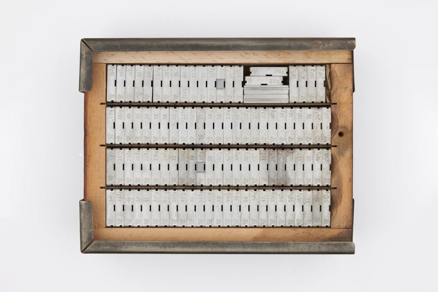 Display size matrices for Temple Script (Typeface series number: 455)